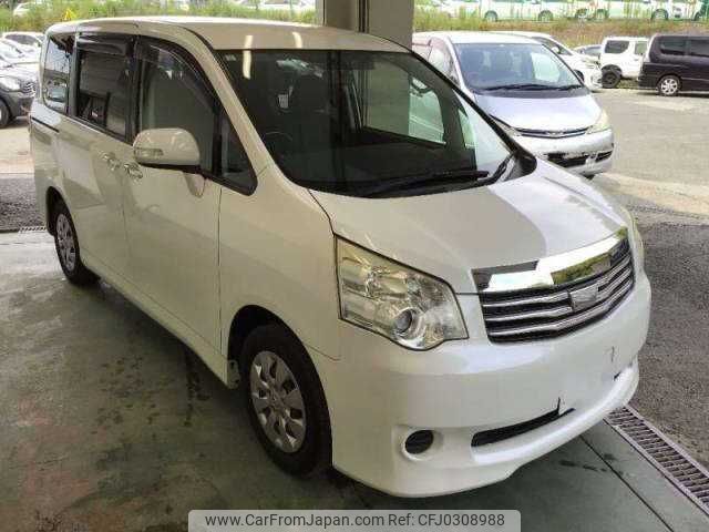 toyota noah 2013 TE5482 image 2