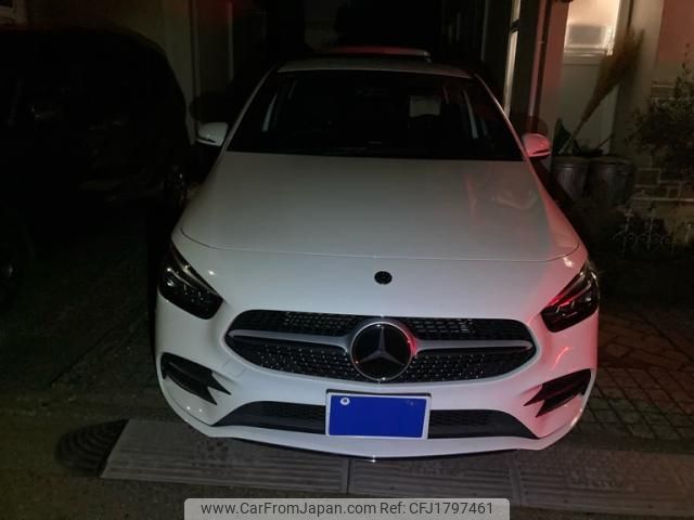 mercedes-benz b-class 2019 CFJ1797461 image 1