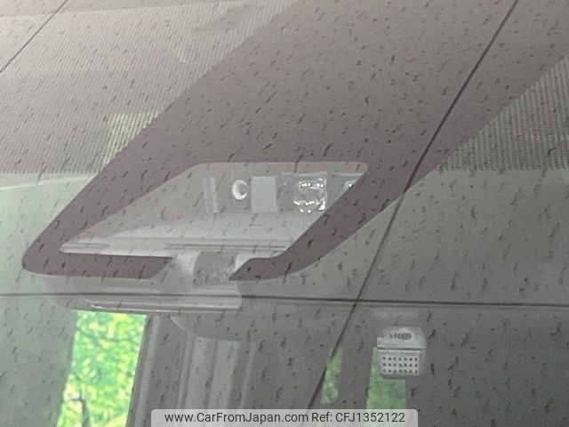 toyota voxy 2018 -TOYOTA--Voxy DBA-ZRR80W--ZRR80-0416131---TOYOTA--Voxy DBA-ZRR80W--ZRR80-0416131- image 2