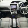 toyota voxy 2020 504928-931025 image 1