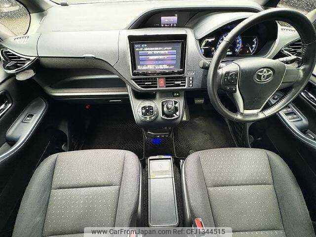 toyota voxy 2020 504928-931025 image 1