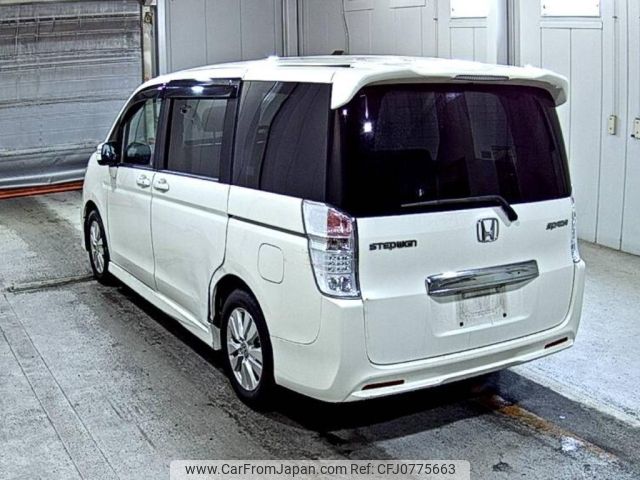 honda stepwagon 2010 -HONDA--Stepwgn RK5-1016608---HONDA--Stepwgn RK5-1016608- image 2