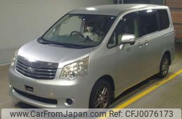 toyota noah 2011 -TOYOTA--Noah DBA-ZRR70G--ZRR70-0423236---TOYOTA--Noah DBA-ZRR70G--ZRR70-0423236-