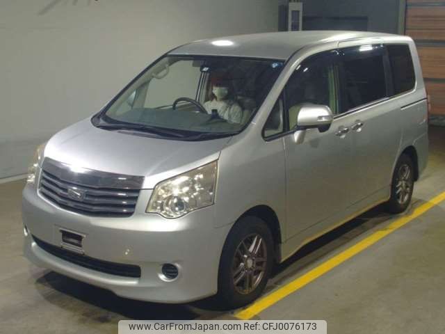 toyota noah 2011 -TOYOTA--Noah DBA-ZRR70G--ZRR70-0423236---TOYOTA--Noah DBA-ZRR70G--ZRR70-0423236- image 1