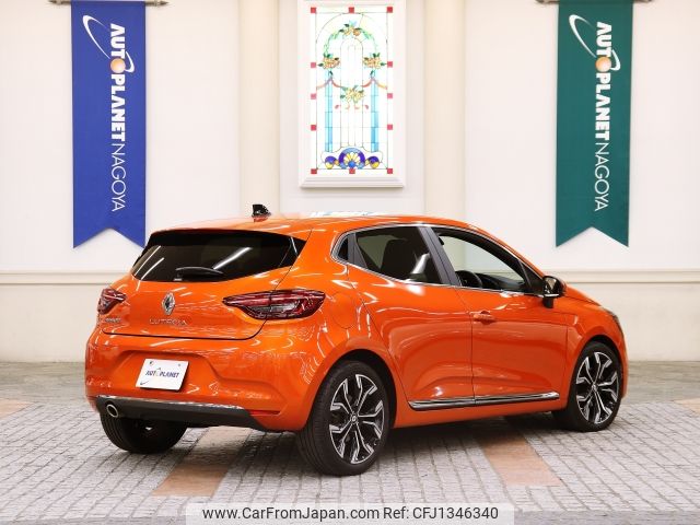 renault lutecia 2022 CFJ1346340 image 2