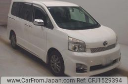 toyota voxy 2013 CFJ1529394