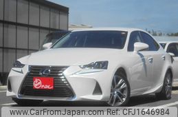 lexus is 2018 CFJ1646984