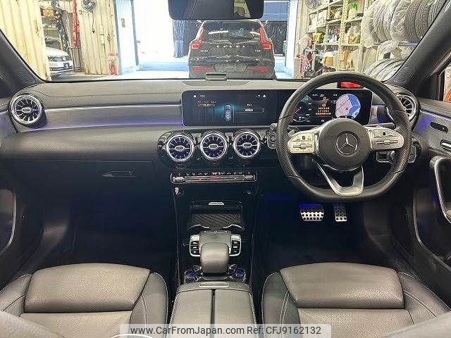 mercedes-benz a-class 2018 -MERCEDES-BENZ--Benz A Class 5BA-177084--WDD1770842J059776---MERCEDES-BENZ--Benz A Class 5BA-177084--WDD1770842J059776- image 2