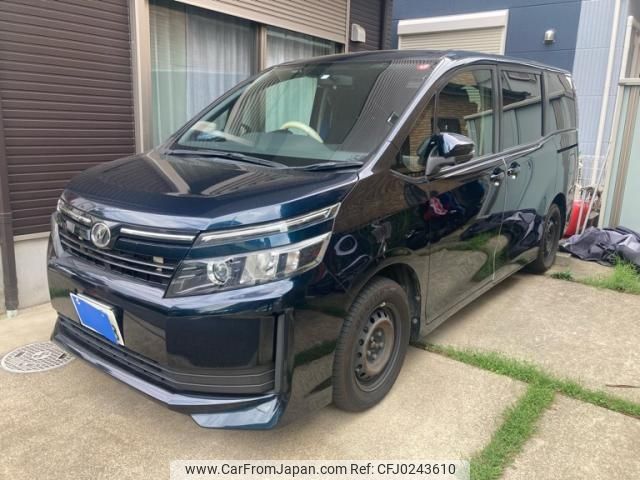 toyota voxy 2016 -TOYOTA--Voxy DBA-ZRR80G--ZRR80-0194586---TOYOTA--Voxy DBA-ZRR80G--ZRR80-0194586- image 1