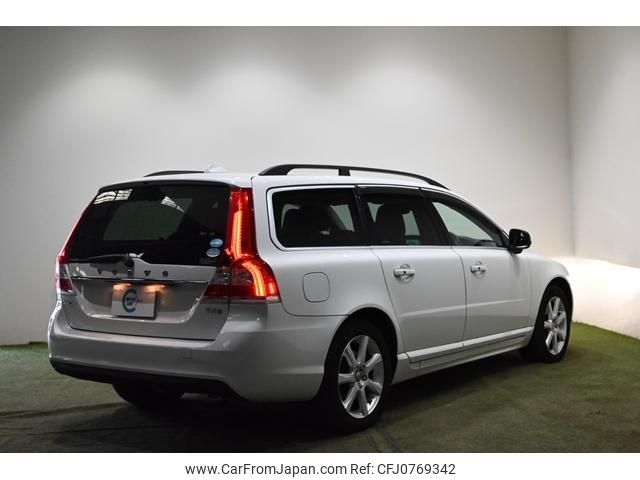 volvo v70 2016 -VOLVO 【名変中 】--Volvo V70 BB420W--G1367404---VOLVO 【名変中 】--Volvo V70 BB420W--G1367404- image 2