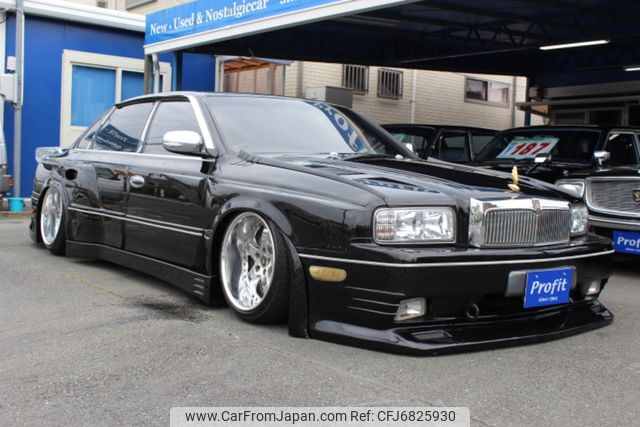 Nissan President