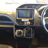 toyota noah 2019 -TOYOTA--Noah ZRR85W-0123925---TOYOTA--Noah ZRR85W-0123925- image 10