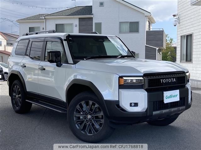 toyota land-cruiser-wagon 2024 CFJ1768818 image 1