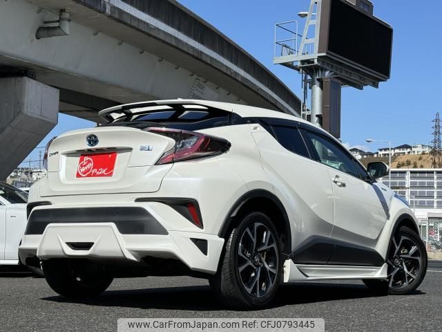 toyota c-hr 2017 quick_quick_ZYX10_ZYX10-2068393 image 2