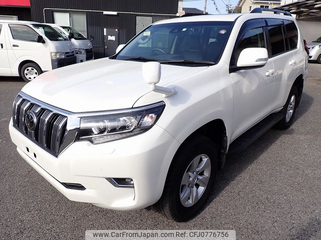 toyota land-cruiser-prado 2020 25521707 image 1