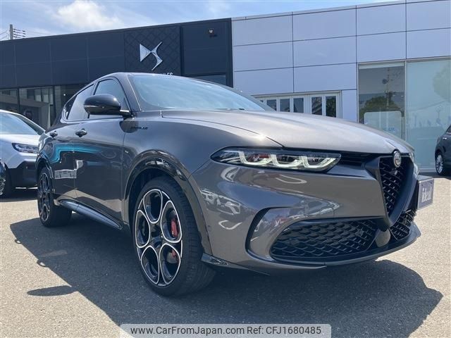 alfa-romeo alfa-romeo-others 2023 CFJ1680485 image 2