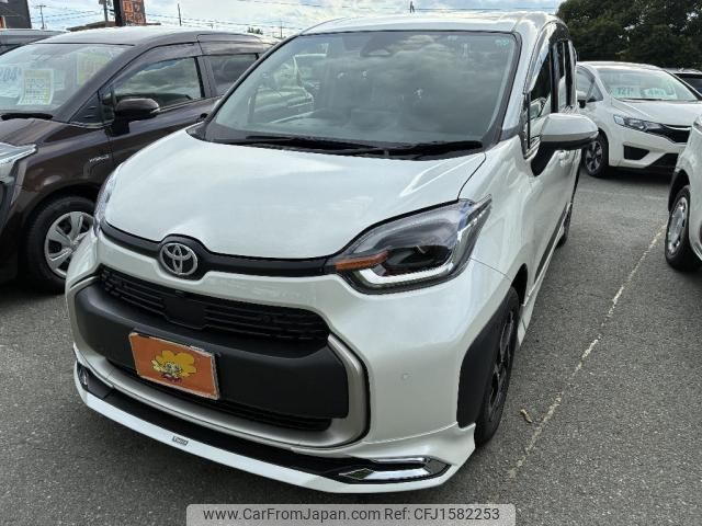 toyota sienta 2022 CFJ1582253 image 2