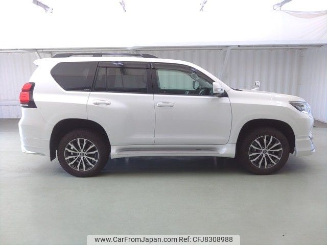toyota land-cruiser-prado 2021 ENHANCEAUTO_1_ea265451 image 2