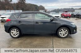 toyota auris 2013 NIKYO_ZA98960