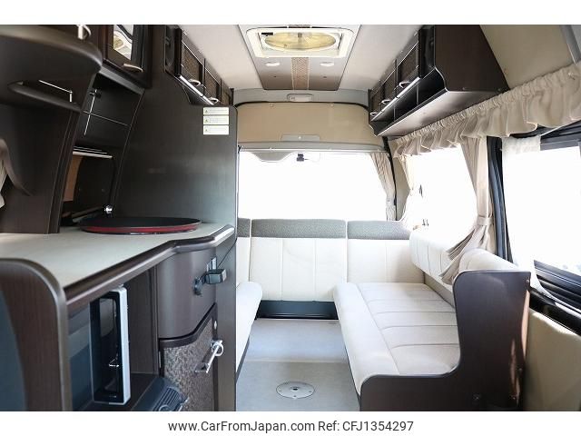 toyota hiace-van 2014 GOO_JP_700090122730250629001 image 1