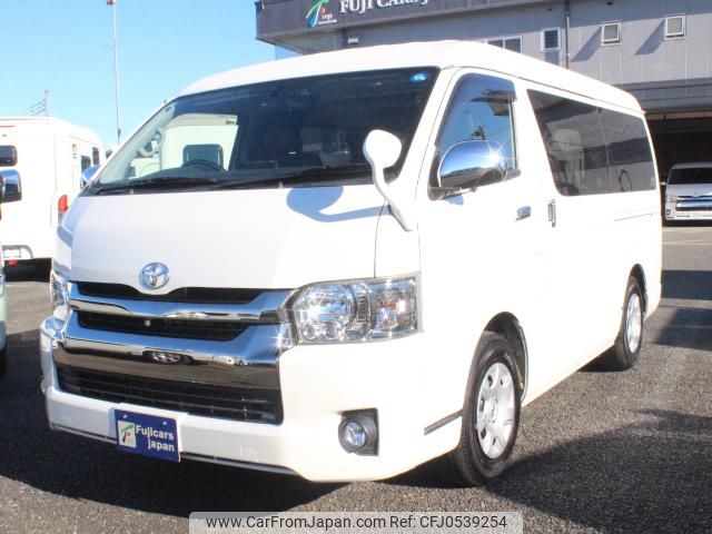 toyota regiusace-van 2016 GOO_JP_700056095530241209001 image 1