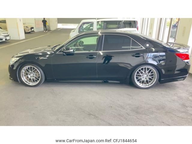 toyota crown 2013 CFJ1844654 image 2