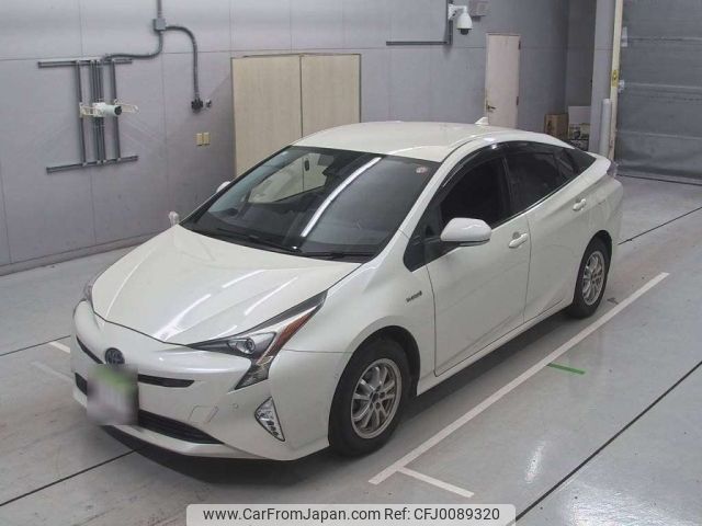 toyota prius 2017 -TOYOTA--Prius ZVW55-8050945---TOYOTA--Prius ZVW55-8050945- image 1