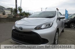 toyota aqua 2021 -TOYOTA--AQUA 6AA-MXPK11--MXPK11-2033859---TOYOTA--AQUA 6AA-MXPK11--MXPK11-2033859-