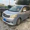 toyota noah 2010 CFJ1816170 image 1