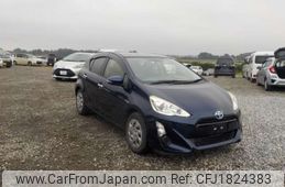 toyota aqua 2016 CFJ1824383