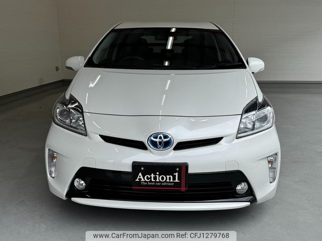 toyota prius 2014 106 image 2