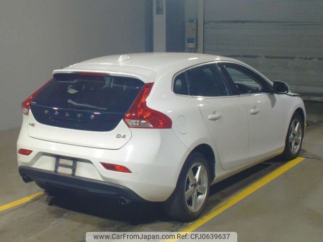 volvo v40 2016 -VOLVO--Volvo V40 MD4204T-YV1MVA8RDG2326957---VOLVO--Volvo V40 MD4204T-YV1MVA8RDG2326957- image 2