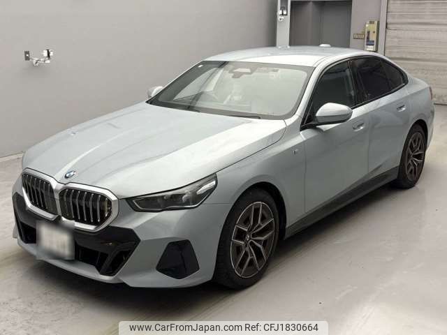 bmw 5-series 2024 CFJ1830664 image 1