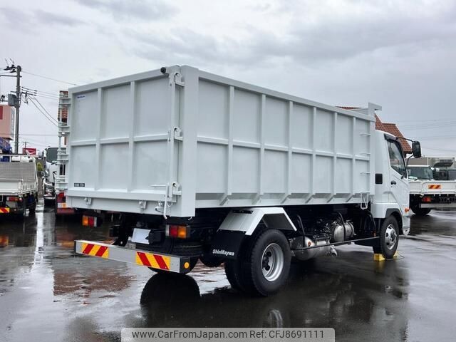 JAPAN　CF Toyota Land Cruiser ZX 2012/01 Engine, Suspension and Price