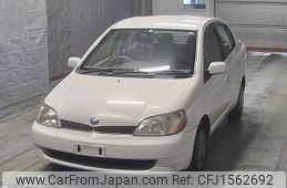 toyota platz 2002 CFJ1562692