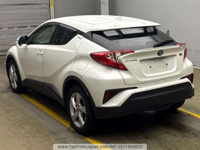 toyota c-hr 2017 quick_quick_DAA-ZYX10_ZYX10-2027167 image 2