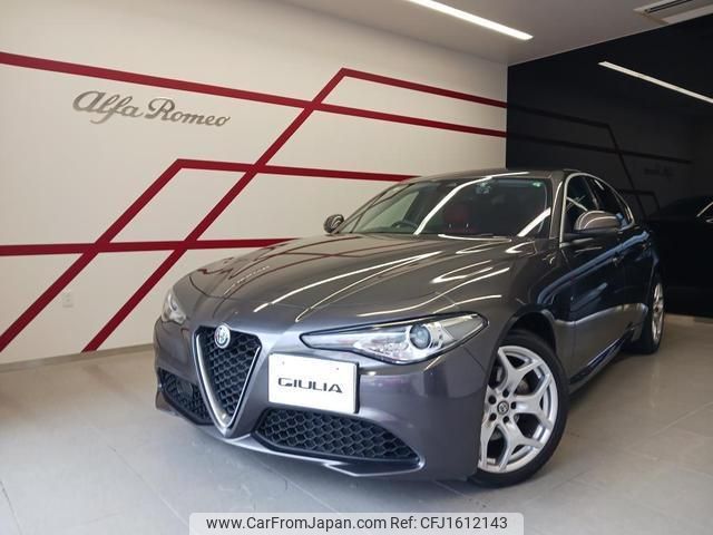 alfa-romeo giulia 2021 CFJ1612143 image 1
