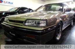 nissan skyline 1988 CFJ1629627