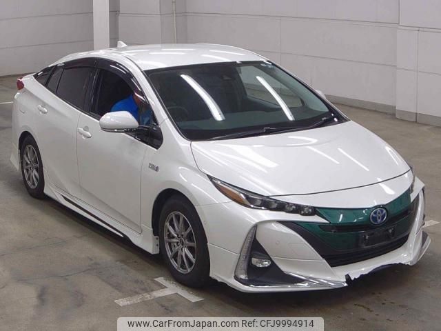 toyota prius-phv 2017 quick_quick_DLA-ZVW52_ZVW52-3042992 image 1