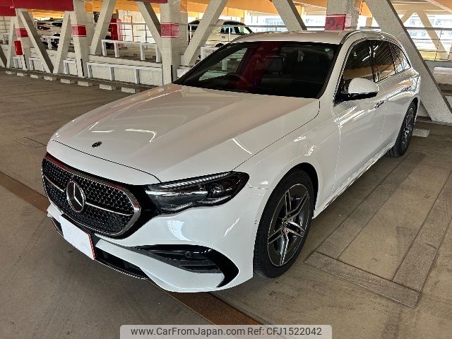 mercedes-benz e-class-station-wagon 2024 CFJ1522042 image 1