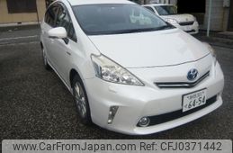 toyota prius-α 2014 CFJ0371442