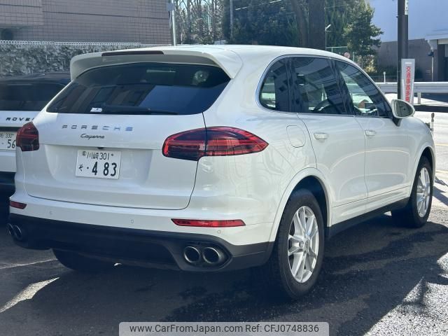 porsche cayenne 2015 quick_quick_ABA-92ACEY_WP1ZZZ92ZGLA04343 image 2