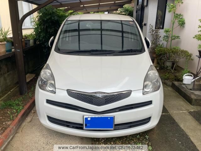 toyota ractis 2010 CFJ1673482 image 1