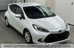 toyota aqua 2022 CFJ1815694