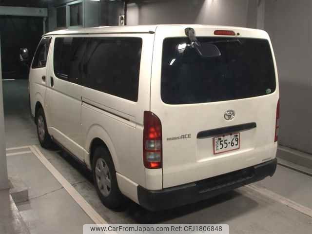toyota regiusace-van 2012 CFJ1806848 image 2