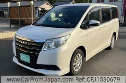 toyota noah 2014 CFJ1530679