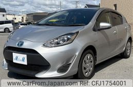 toyota aqua 2017 CFJ1754001