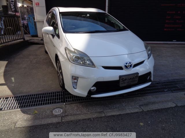 toyota prius 2013 -TOYOTA--Prius DAA-ZVW30--ZVW30-5679621---TOYOTA--Prius DAA-ZVW30--ZVW30-5679621- image 1