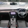 volkswagen passat-variant 2017 quick_quick_3CCZE_WVWZZZ3CZJE050184 image 3