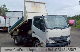 hino dutro 2013 CFJ1348587